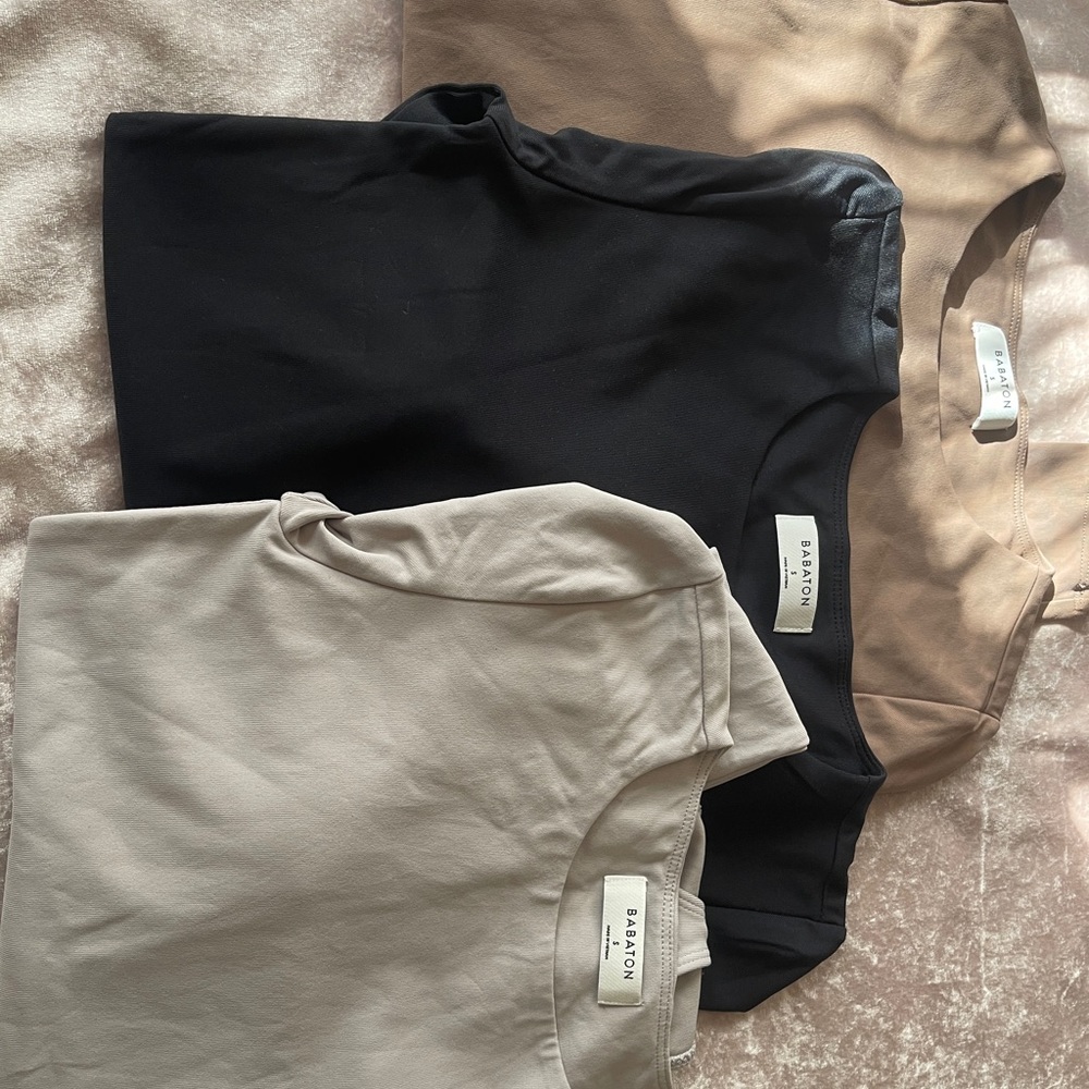 BRAND NEW Aritzia Babaton Contour Long sleeve bodysuits (3)